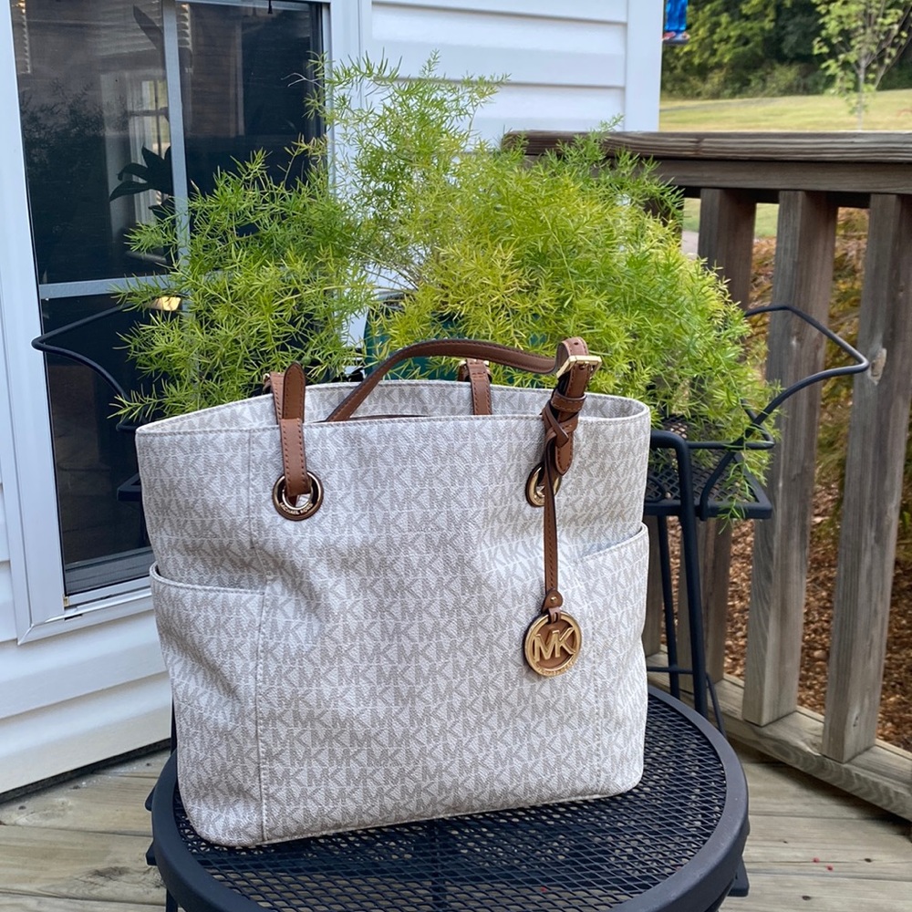 MK purse